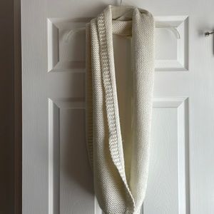 Cream knit infinity scarf with gold threading